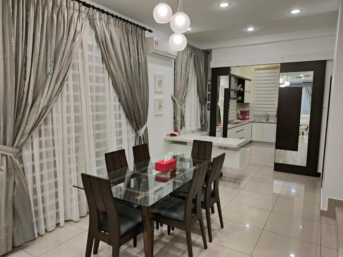 Prestij 3 Homestay, Balik Pulau Esterno foto